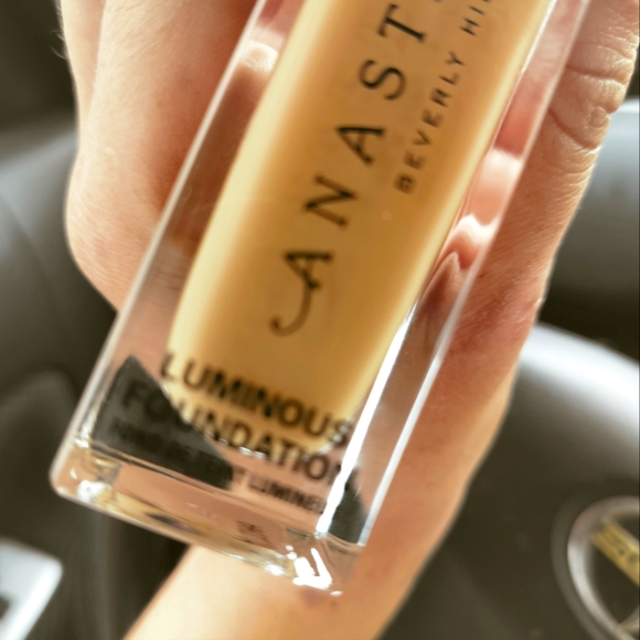 3/$30 NIB Anastasia Beverly Hills Luminous Foundation shade 290C - Picture 5 of 6